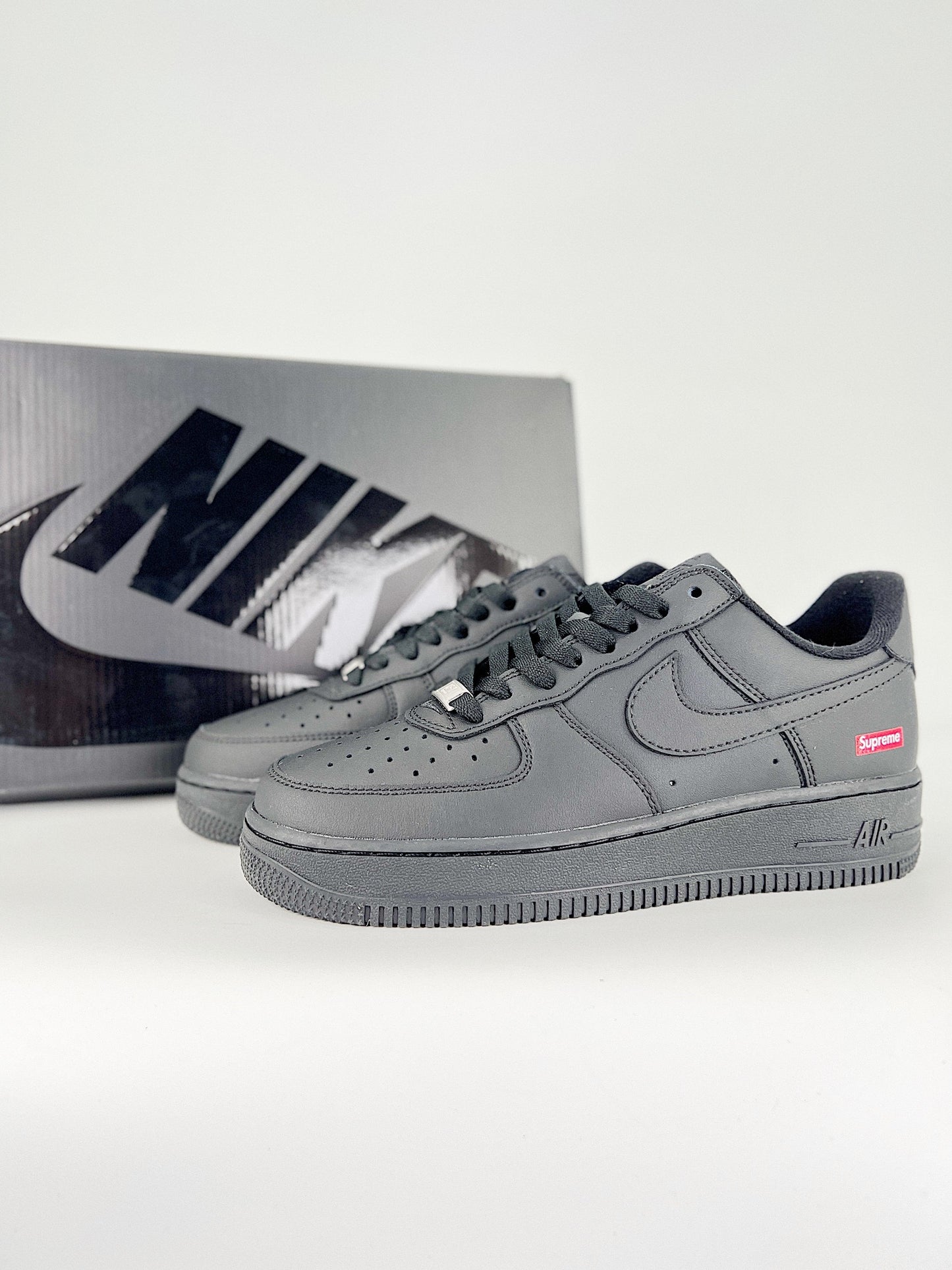 Air Force 1 Supreme Black