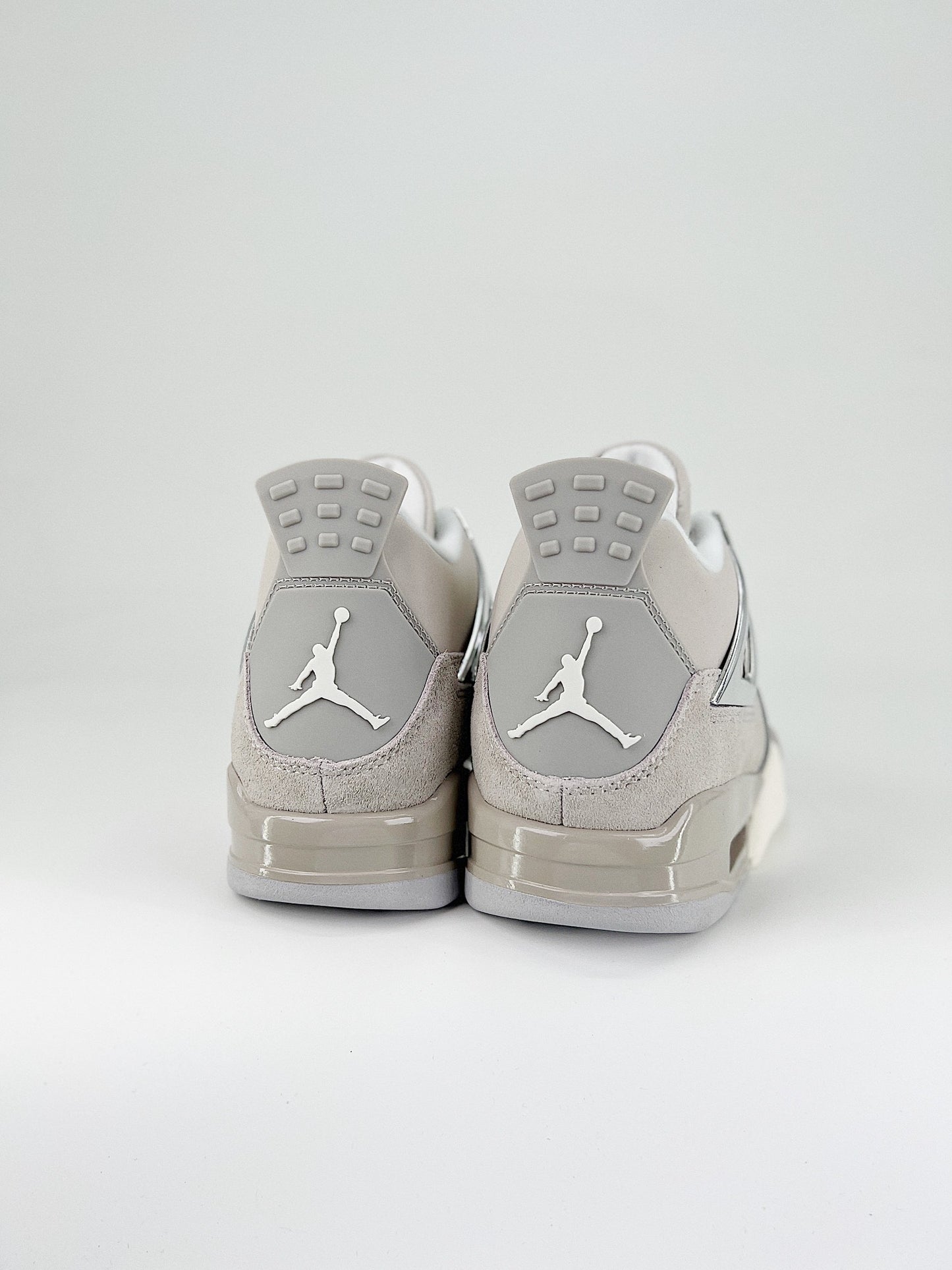 Jordan 4 Retro Frozen Moments