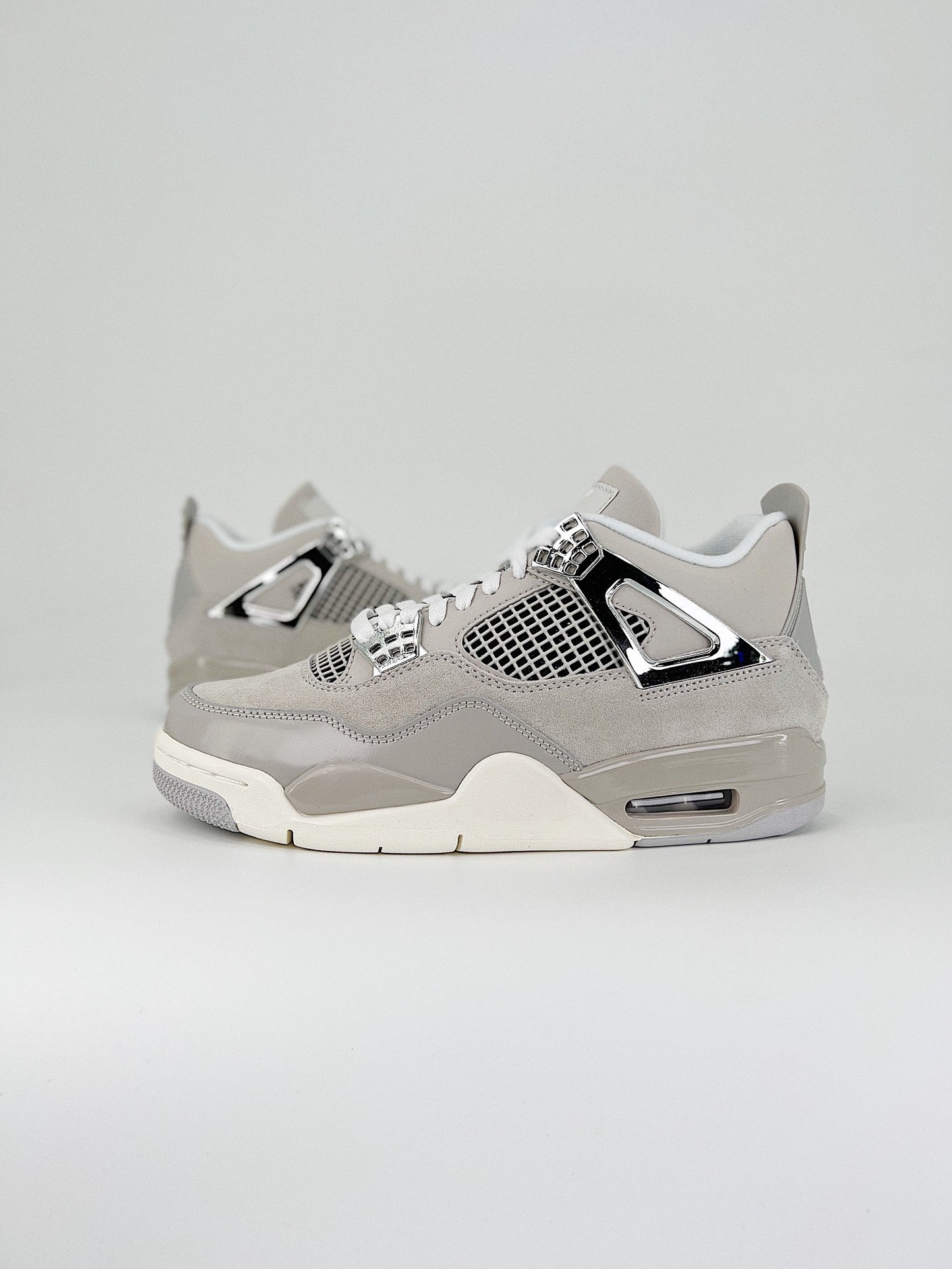 Jordan 4 Retro Frozen Moments