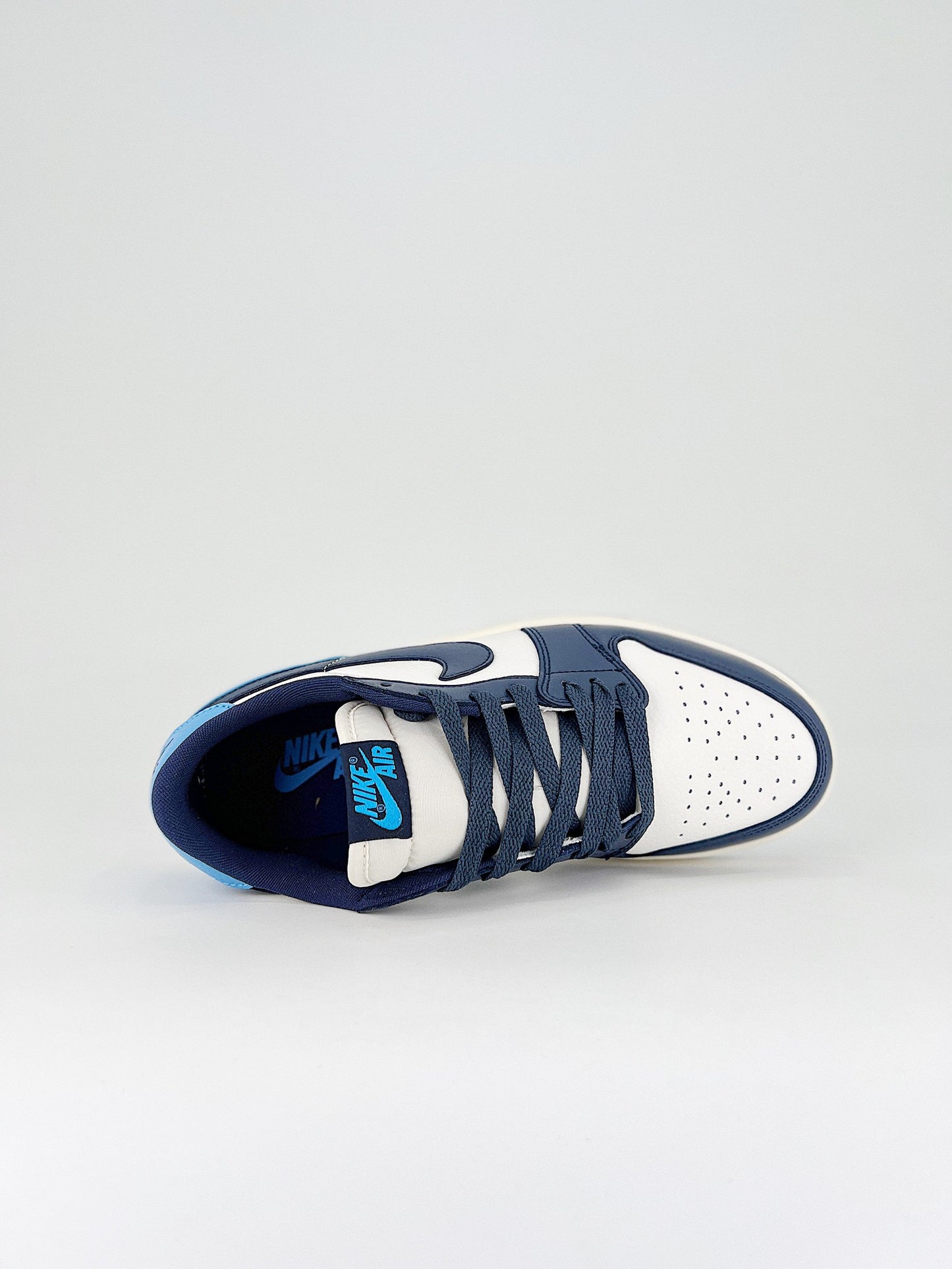 Air Jordan 1 Low OG Obsidian