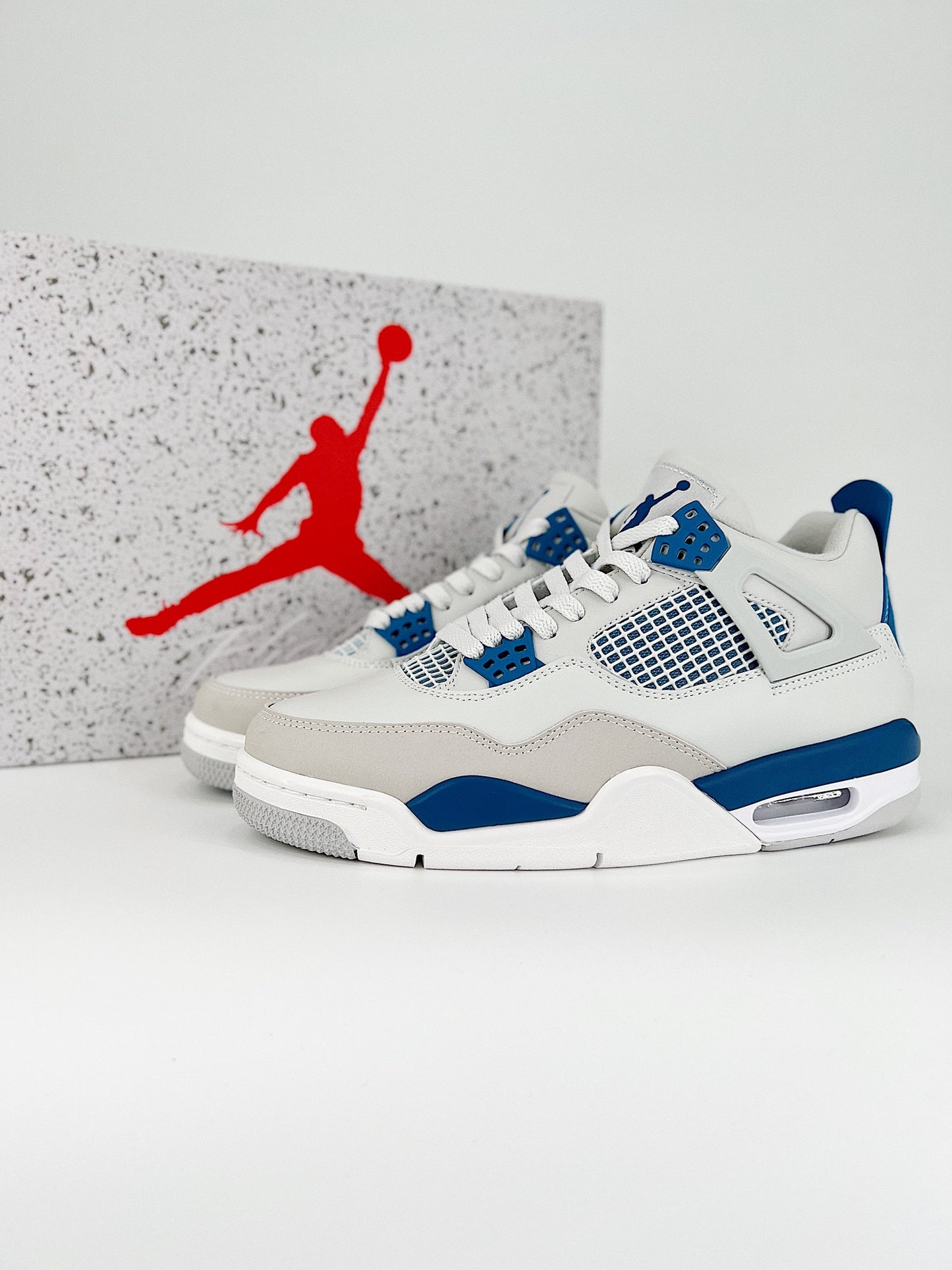 Jordan 4 Retro Military Blue