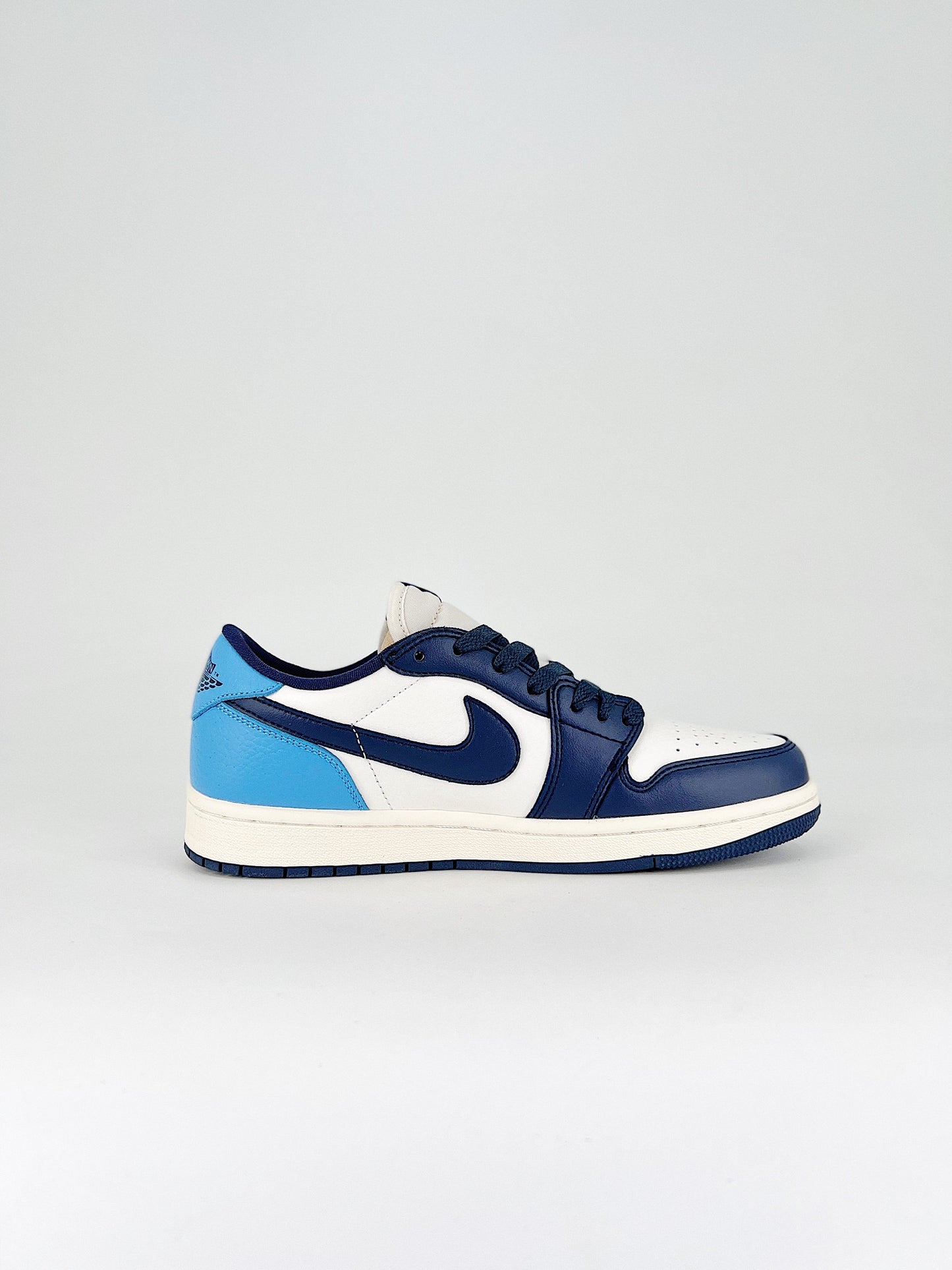 Air Jordan 1 Low OG Obsidian